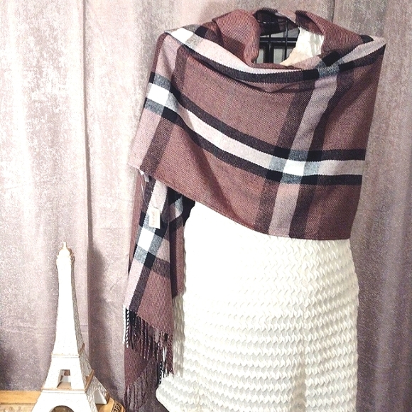 NWT Top It Off Plaid Wrap Shawl or Scarf - Picture 6 of 10
